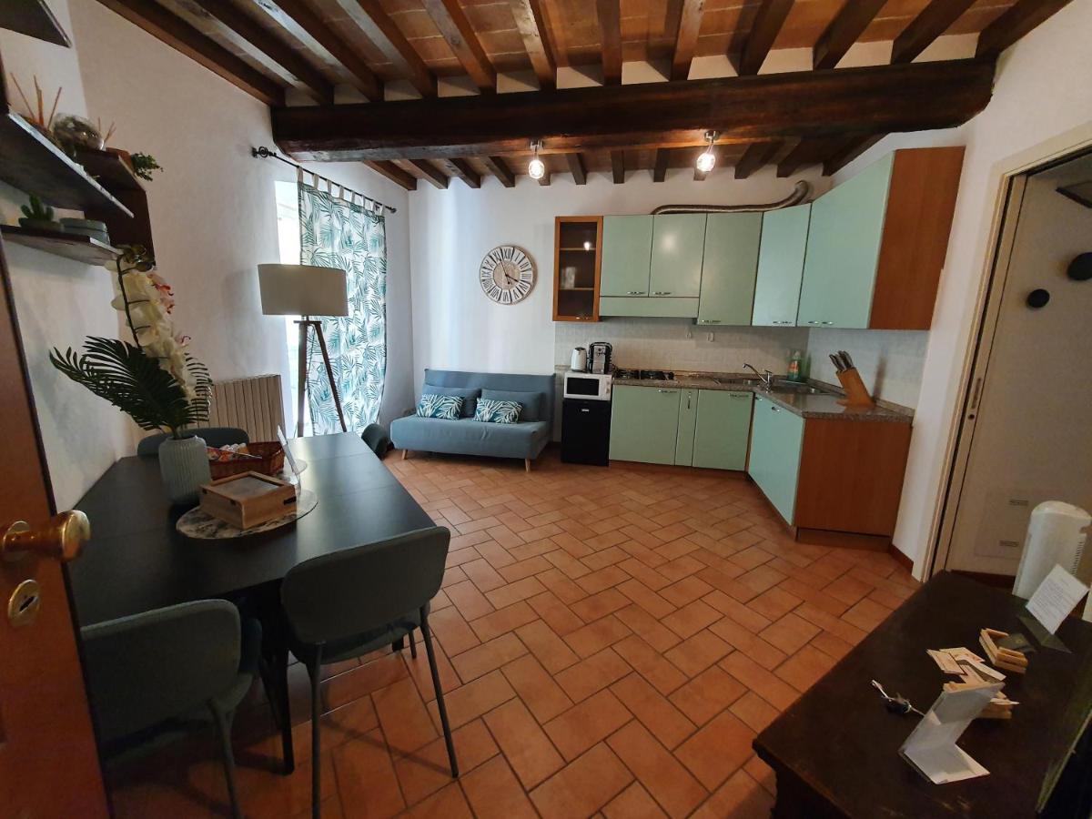 Mentana 14 Parma Exterior photo